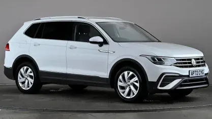 Used VW Tiguan Allspace Life 150 HP (110 kW) 2023 White SUV