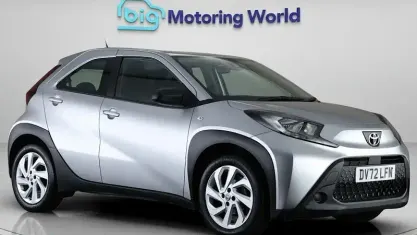 Używany Toyota Aygo X PURE 72 KM (52 kW) 2025 SUV