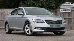 Brilliant silver metallic Used 2016 Skoda Superb SE Hatchback | £8,995 (Fair price)