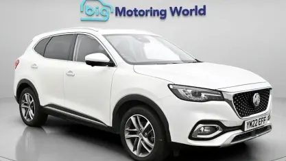Używany MG HS Exclusive 258 KM (189 kW) 2022 Biały SUV