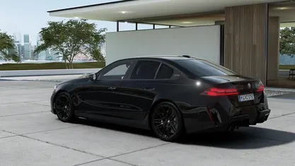 New 2025 BMW M5 Sedan | £105,060 (Good price)