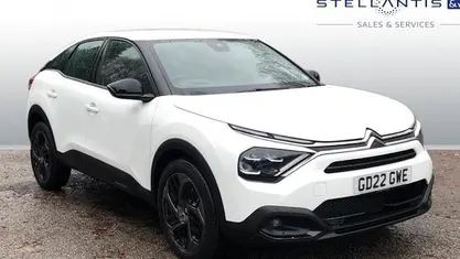 White Used 2022 Citroën C4 PureTech Hatchback | £13,520 (Fair price)