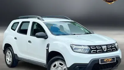 Used Dacia Duster Essentiel 90 HP (66 kW) 2022 White Hatchback