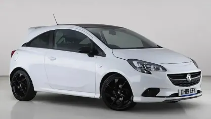Used Vauxhall Corsa SRi 90 HP (66 kW) 2019 White Hatchback
