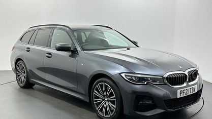 Begagnad BMW 330e M Sport 292 HK (214 kW) 2021 Grå Kombi