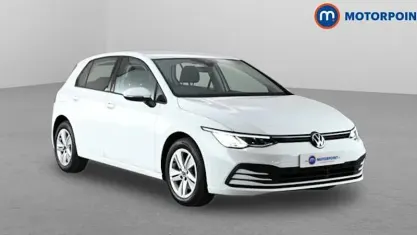 Used VW Golf VIII Life 116 HP (85 kW) 2023 White Hatchback