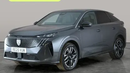 Używany Peugeot 3008 Allure 136 KM (100 kW) 2025 Szary SUV