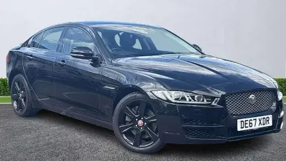 Used Jaguar XE Portfolio 250 HP (183 kW) 2017 Black Sedan