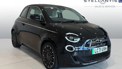 Used Fiat 500e La Prima 86 kW (118 HP) 2026 Hatchback