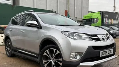 Used 2015 Toyota RAV4 Estate | £9,000 (Fair price)