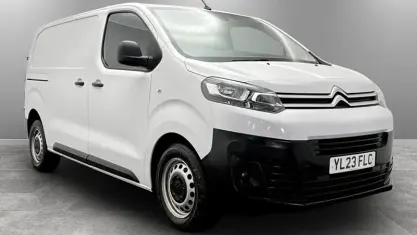 Begagnad Citroën Dispatch 102 HK (75 kW) 2023 Minibuss