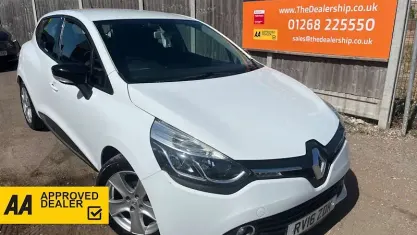 Used Renault Clio Dynamique 73 HP (53 kW) 2016 White Hatchback
