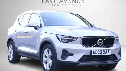 Begagnad Volvo XC40 Core 163 HK (119 kW) 2026 SUV
