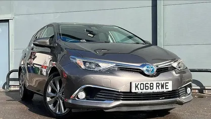 Used Toyota Auris Hybrid 136 HP (100 kW) 2019 Hatchback