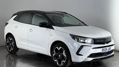 Used Vauxhall Grandland X Ultimate 131 HP (96 kW) 2024 White SUV