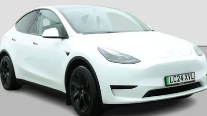 Used Tesla Model Y RWD 254 kW (346 HP) 2024 White SUV