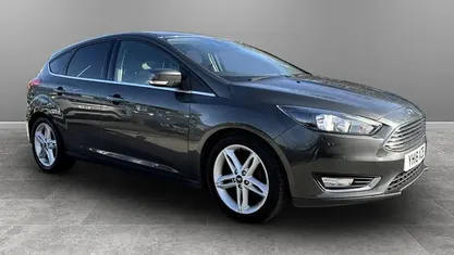 Used Ford Focus Titanium 125 HP (91 kW) 2017 Hatchback
