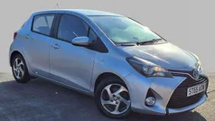 Silver Used 2015 Toyota Yaris Hybrid Hatchback | £10,130 (Good price)