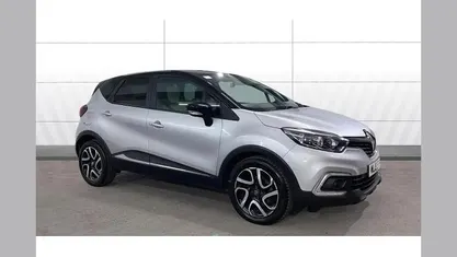 Used Renault Captur Iconic 90 HP (66 kW) 2019 SUV