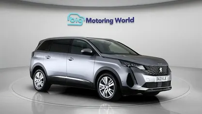 Used Peugeot 5008 Allure Premium 131 HP (96 kW) 2021 SUV
