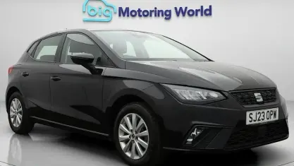 Begagnad Seat Ibiza SE 80 HK (58 kW) 2023 Svart Halvkombi