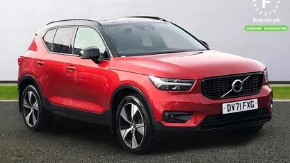 Used Volvo XC40 R-Design 262 HP (192 kW) 2021 Red SUV