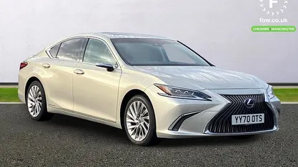 Used Lexus ES300H 218 HP (160 kW) 2021 White Sedan