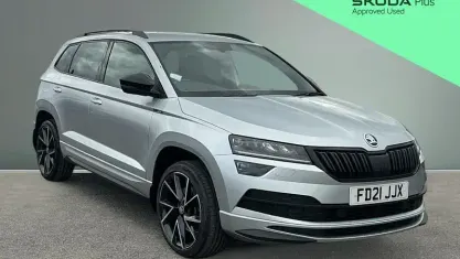 Używany Skoda Karoq SportLine 150 KM (110 kW) 2021 Srebrny SUV