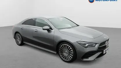 Usado Mercedes CLA200 AMG Line Premium 163 HP (119 kW) 2025 Cinzento Coupé