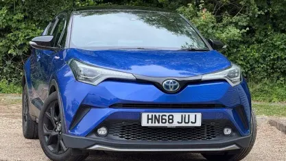 Second-hand Toyota C-HR Sport 122 CP (89 kW) 2019 Albastru SUV