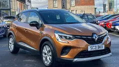Orange/black Used 2021 Renault Captur Iconic SUV | £11,811 (Fair price)