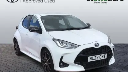 Used Toyota Yaris Sport 116 HP (85 kW) 2022 White Hatchback
