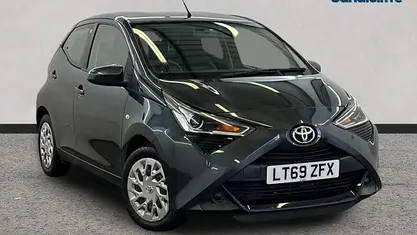 Grey Used 2019 Toyota Aygo X-play Hatchback | £7,890 (Fair price)