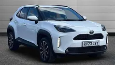 White Used 2023 Toyota Yaris Cross Design SUV | £20,395 (Fair price)