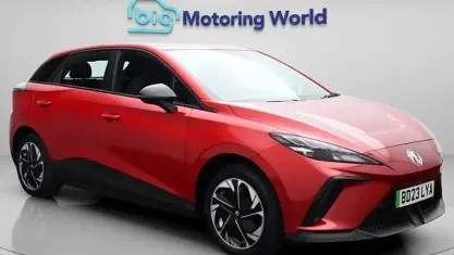 Used MG MG4 EV SE 319 kW (435 HP) 2023 Red Hatchback