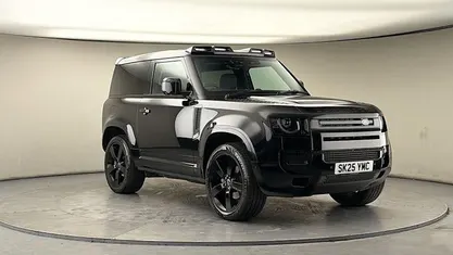 Used Land Rover Defender SE Dynamic 250 HP (183 kW) 2025 Santorini black SUV