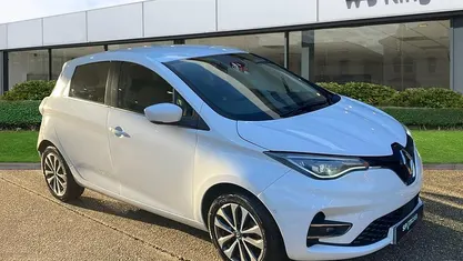 White Used 2020 Renault Zoe GT-Line Hatchback | £8,135 (Fair price)