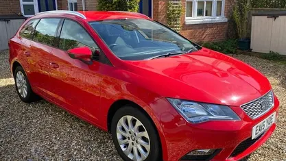 Used Seat Leon Comfort 110 HP (80 kW) 2015 Red Estate