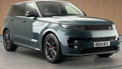 Used Land Rover Range Rover Sport Autobiography 300 HP (220 kW) 2024 Giola green SUV