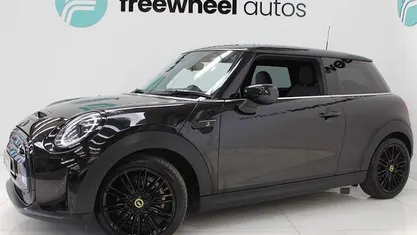 Used Mini Cooper Level 2 135 kW (184 HP) 2023 Hatchback