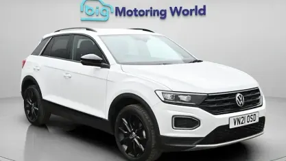 Begagnad VW T-Roc Black Edition 150 HK (110 kW) 2021 Vit SUV