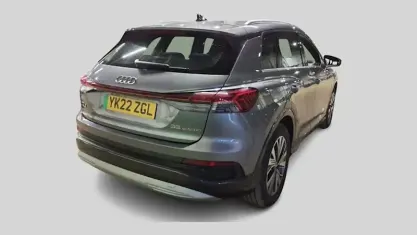 Begagnad Audi Q4 e-tron Sport 125 kW (170 HK) 2022 Grå SUV