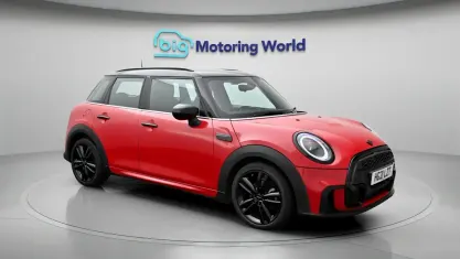 Used Mini Cooper Hatch 136 HP (100 kW) 2021 Red Hatchback
