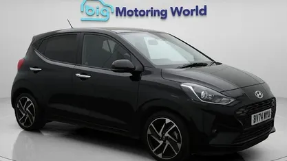 Black Used 2024 Hyundai i10 Premium Hatchback | £14,600 (Fair price)
