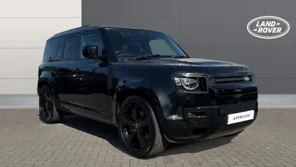 Used Land Rover Defender HSE Dynamic 404 HP (297 kW) 2023 Santorini black SUV