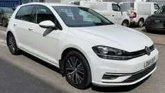 Used 2018 VW Golf VII SE Hatchback | £11,288 (Fair price)