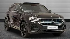 Black Used 2023 VW Touareg R-line SUV | £43,990 (Fair price)