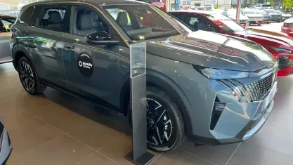 Novo Peugeot 5008 Allure 136 HP (100 kW) 2025 SUV