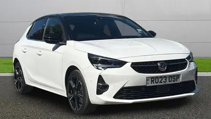 Used Vauxhall Corsa Ultimate 131 HP (96 kW) 2023 White Hatchback