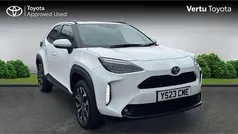White Used 2023 Toyota Yaris Cross Design SUV | £21,416 (Fair price)